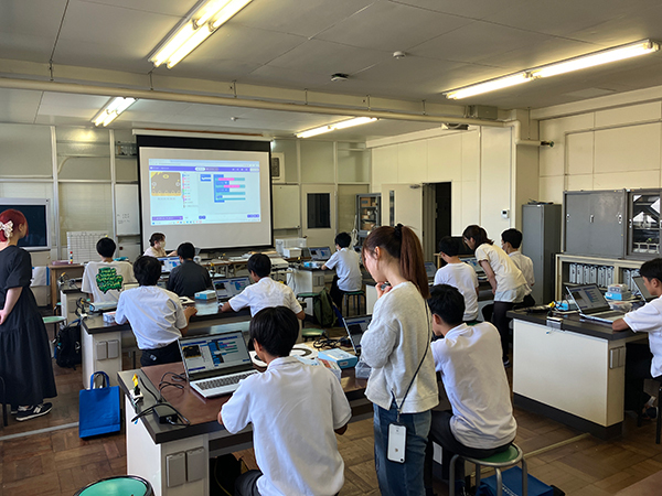 楽しく学ぶロボットプログラミング